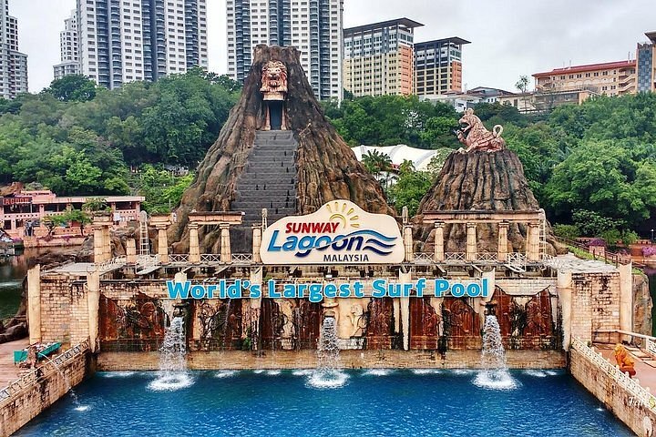 Malaysia 3 Nights 4 Days